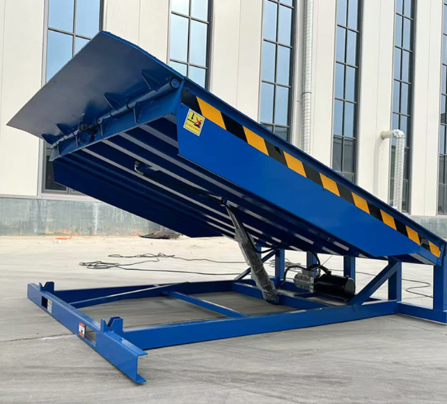 鞍山固定式登车桥应用